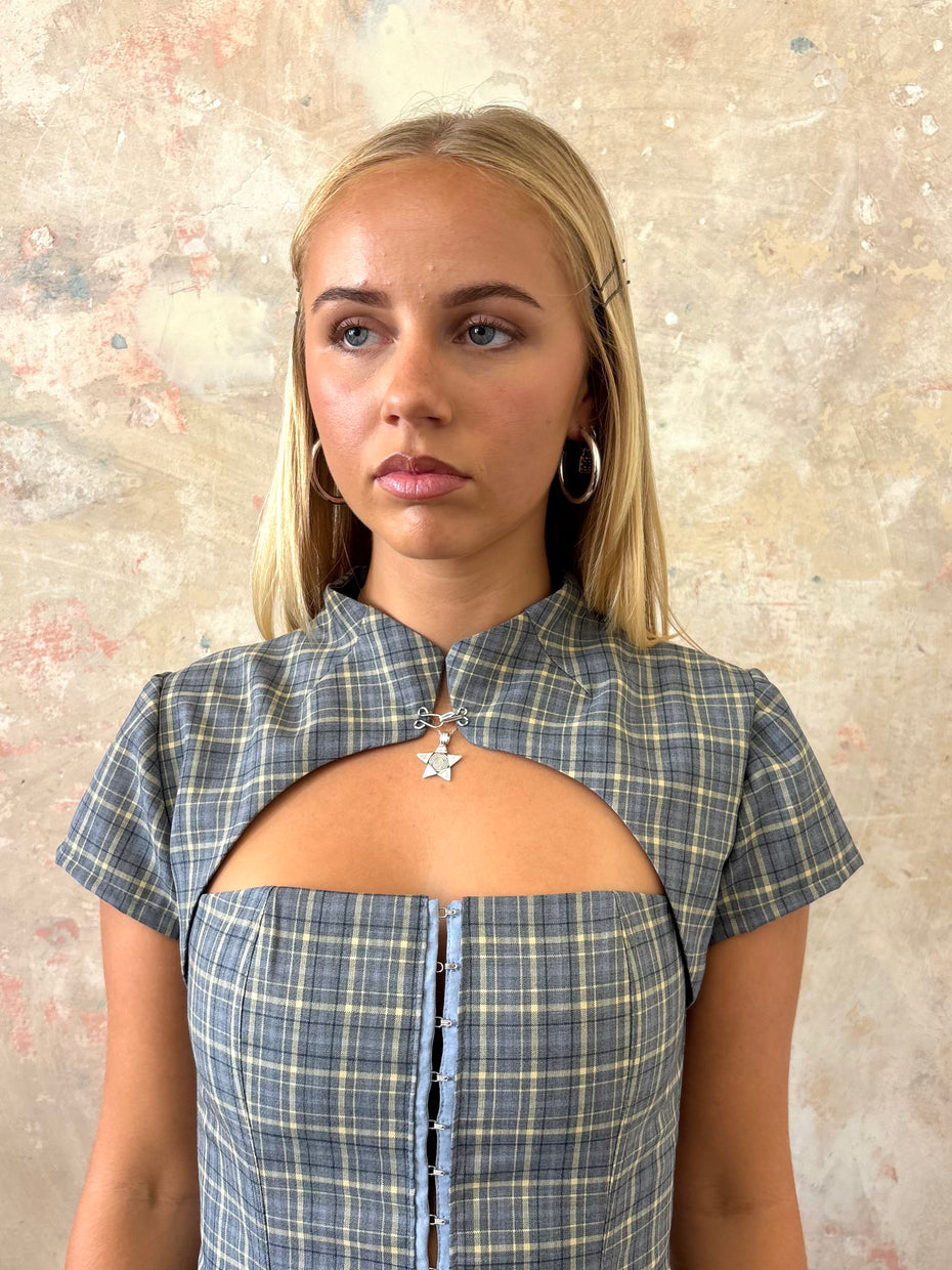 ‘Hooked’ bolero